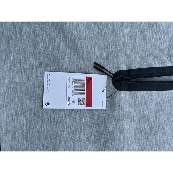 Nike Sportswear Tech Fleece Men's 1/2-Zip Sweatshirt Gray NWT FB7998 Large - Picture 3 of 8